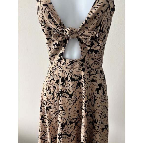 Y2K Floral Mini Dress M Skater Tie Front Back Cutout Festival Boho Chic Resort - Picture 8 of 13